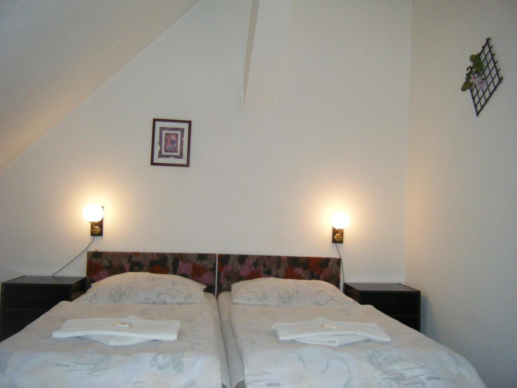 Hotel Parkán Prachatice Habitación foto
