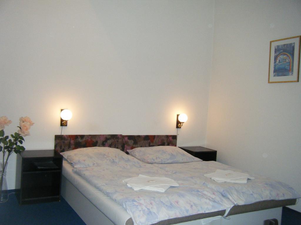 Hotel Parkán Prachatice Habitación foto